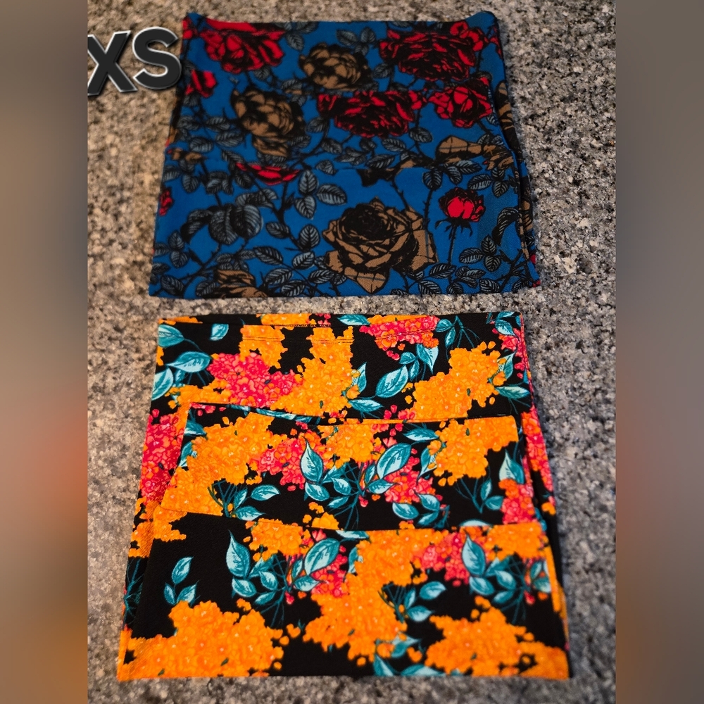 Lot of 2 LuLaRoe Cassie Pencil Skirts Floral Pattern Size XS